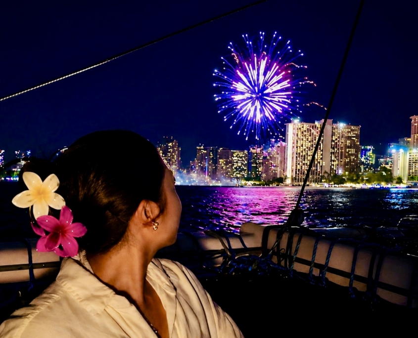 Catamaran Fireworks Sail Waikiki Hilton Hawaii Friday