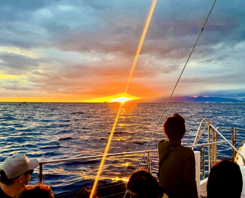 Hawaiian Sunset Sail Waikiki Amazing view